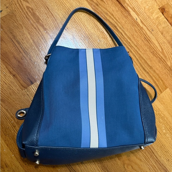 Coach Navy and Cream Shoulder Bag - Picture 2 of 5